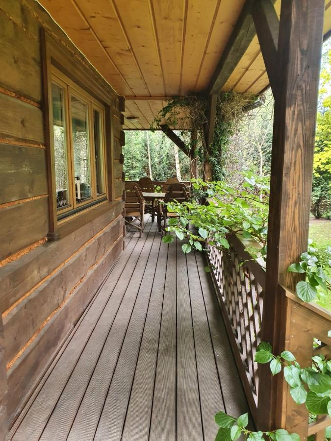 Dom Z Bali Przy Szlaku Villa Кашина Виелка Екстериор снимка