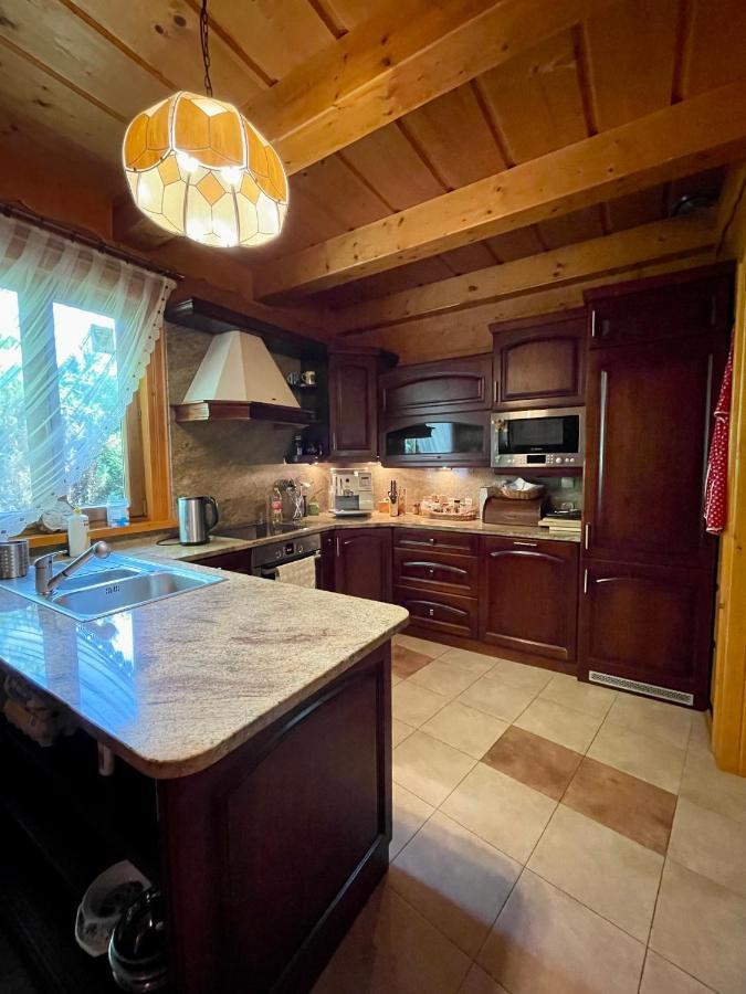 Dom Z Bali Przy Szlaku Villa Кашина Виелка Екстериор снимка